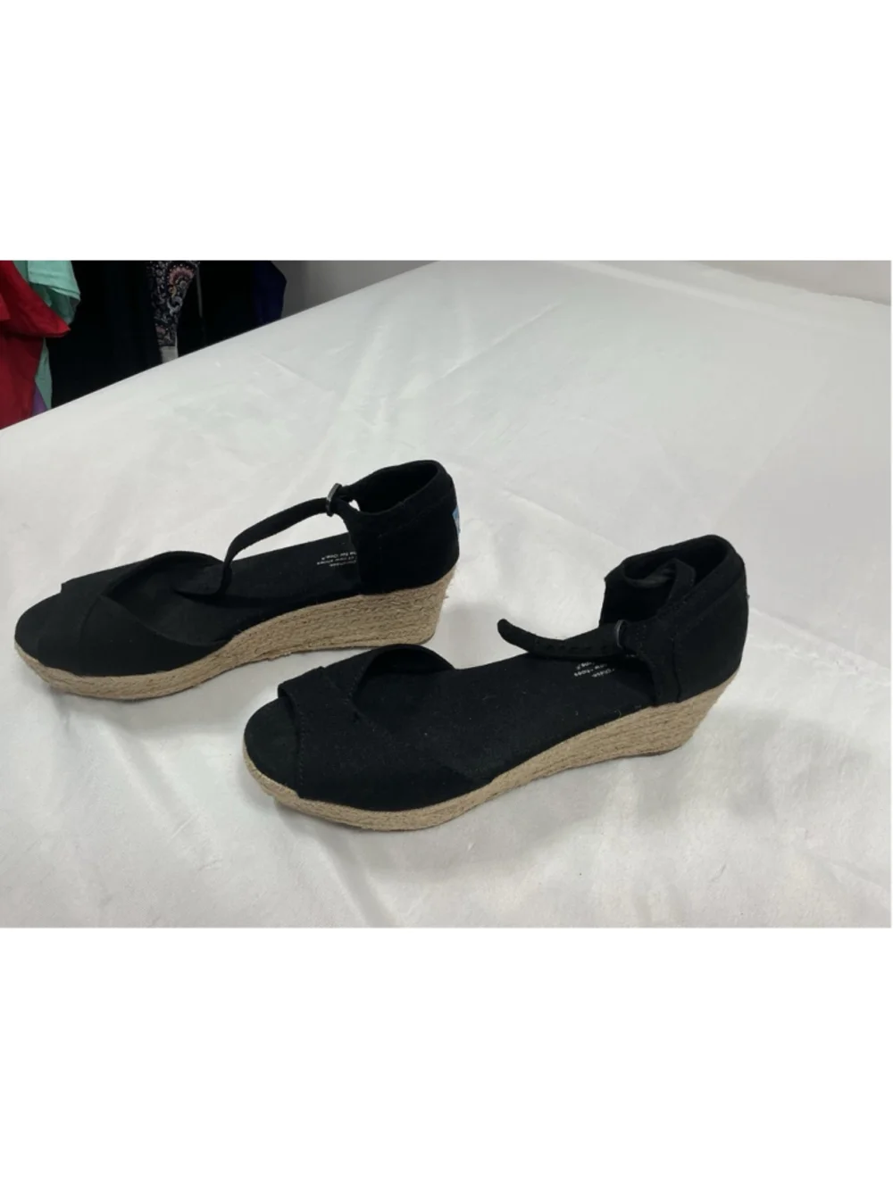 Womans Tom’s Espadrille Wedge Sandals Size 8.5 W Black Peep Toe